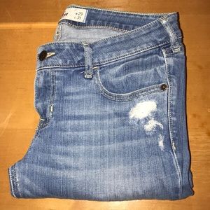 light washed ripped skinny jeans